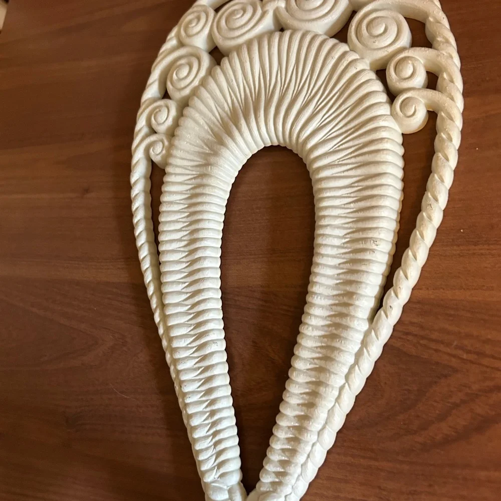 Vintage Burwood Elegant Cream Wall Sconce